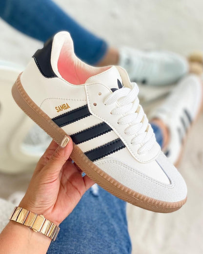 Tenis Adidas Samba Femenino - Clásico con Suela de Goma y Diseño Icónico