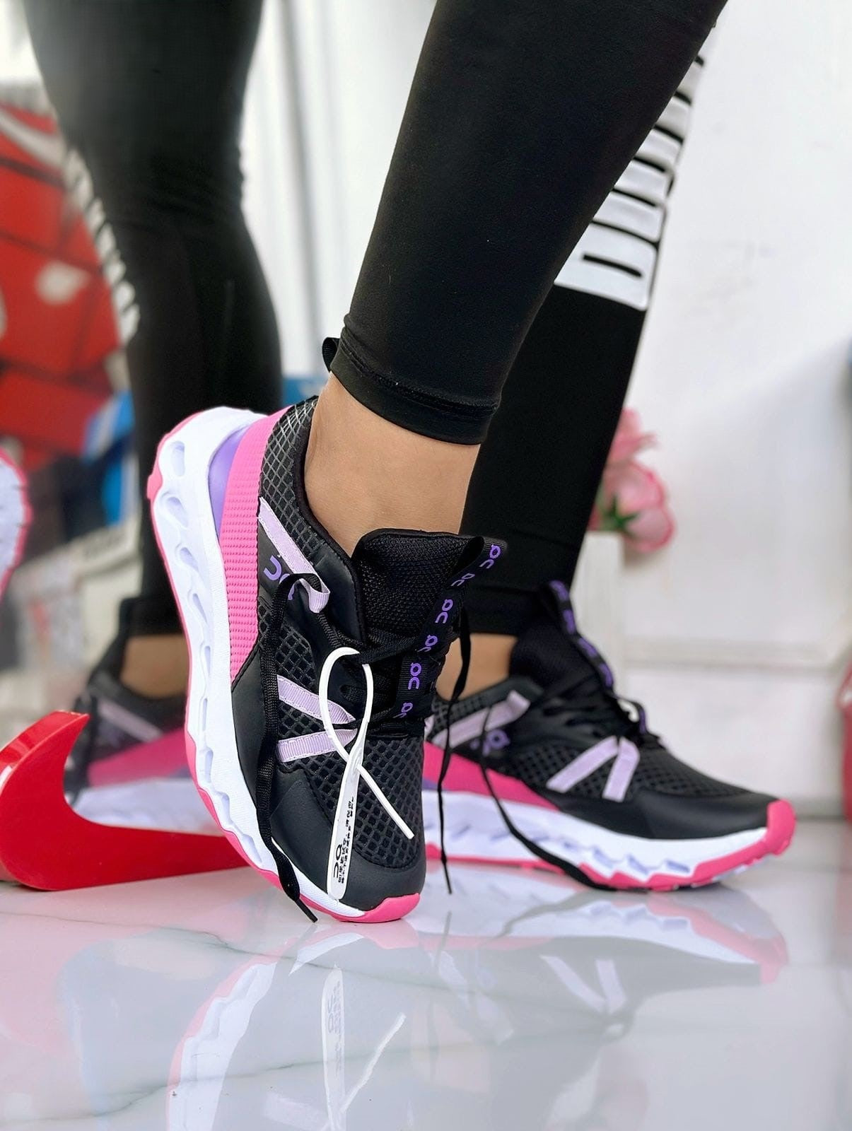 Tenis On Cloud Deportivo Femenino - Running con Tecnología CloudTec y Suela Ultraliviana