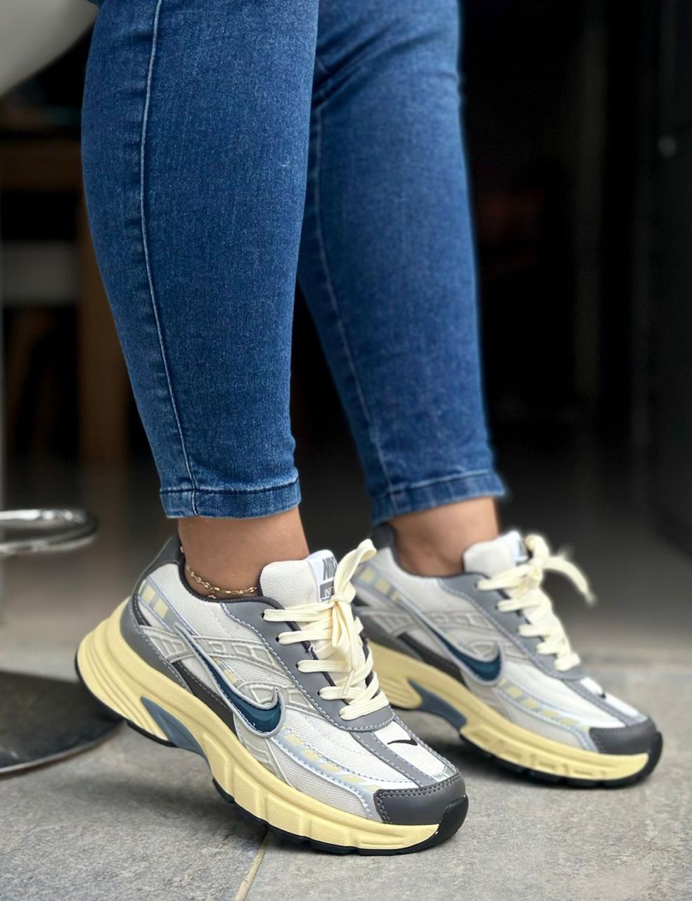 Tenis Nike Initiator Deportivos Femenino - Running con Suela Resistente y Soporte