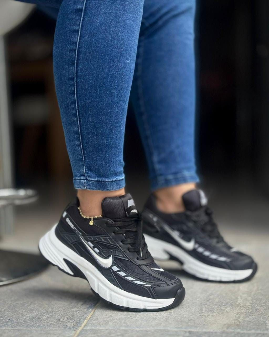 Tenis Nike Initiator Deportivos Femenino - Running con Suela Resistente y Soporte