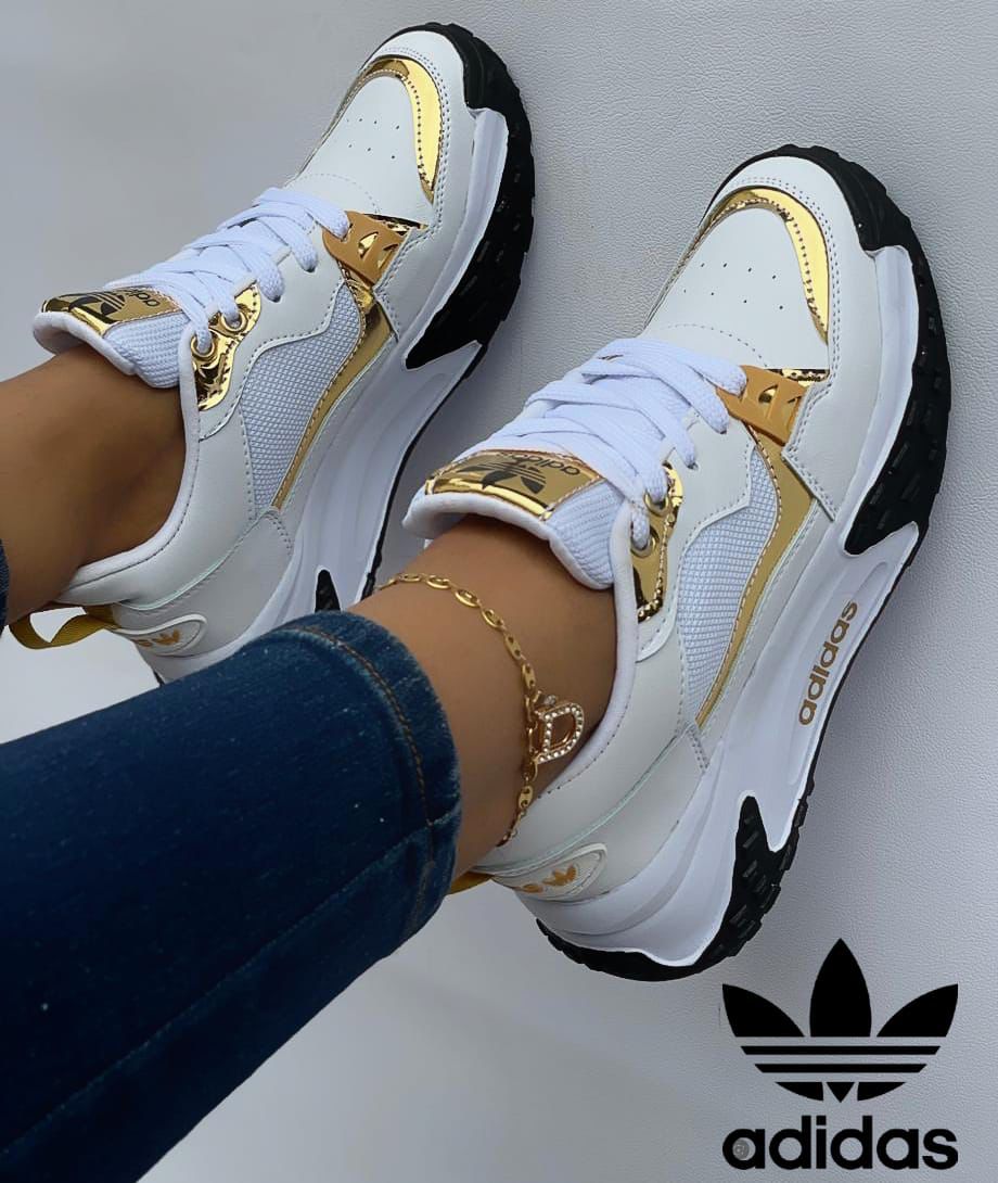 Tenis Adidas Diamond Femenino - Casual con Detalles de Charol y Suela Liviana